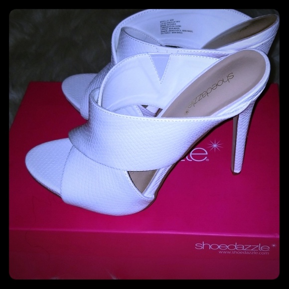 shoedazzle wide width